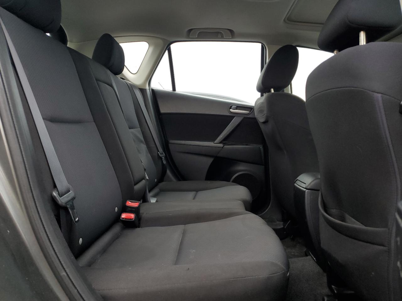 2011 Mazda 3 S VIN: JM1BL1L54B1381166 Lot: 90999735