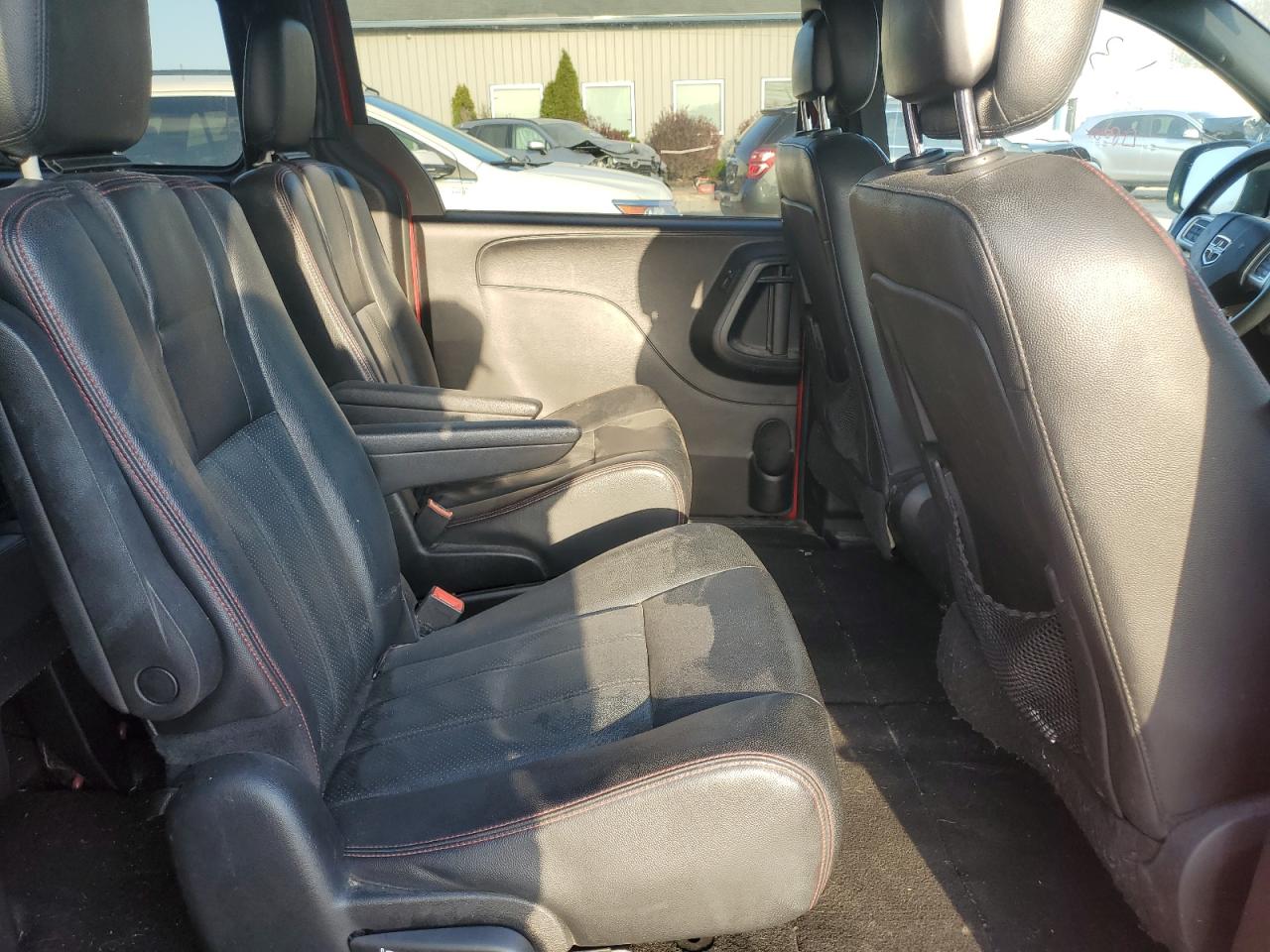 2016 Dodge Grand Caravan R/T VIN: 2C4RDGEG5GR217246 Lot: 92128595