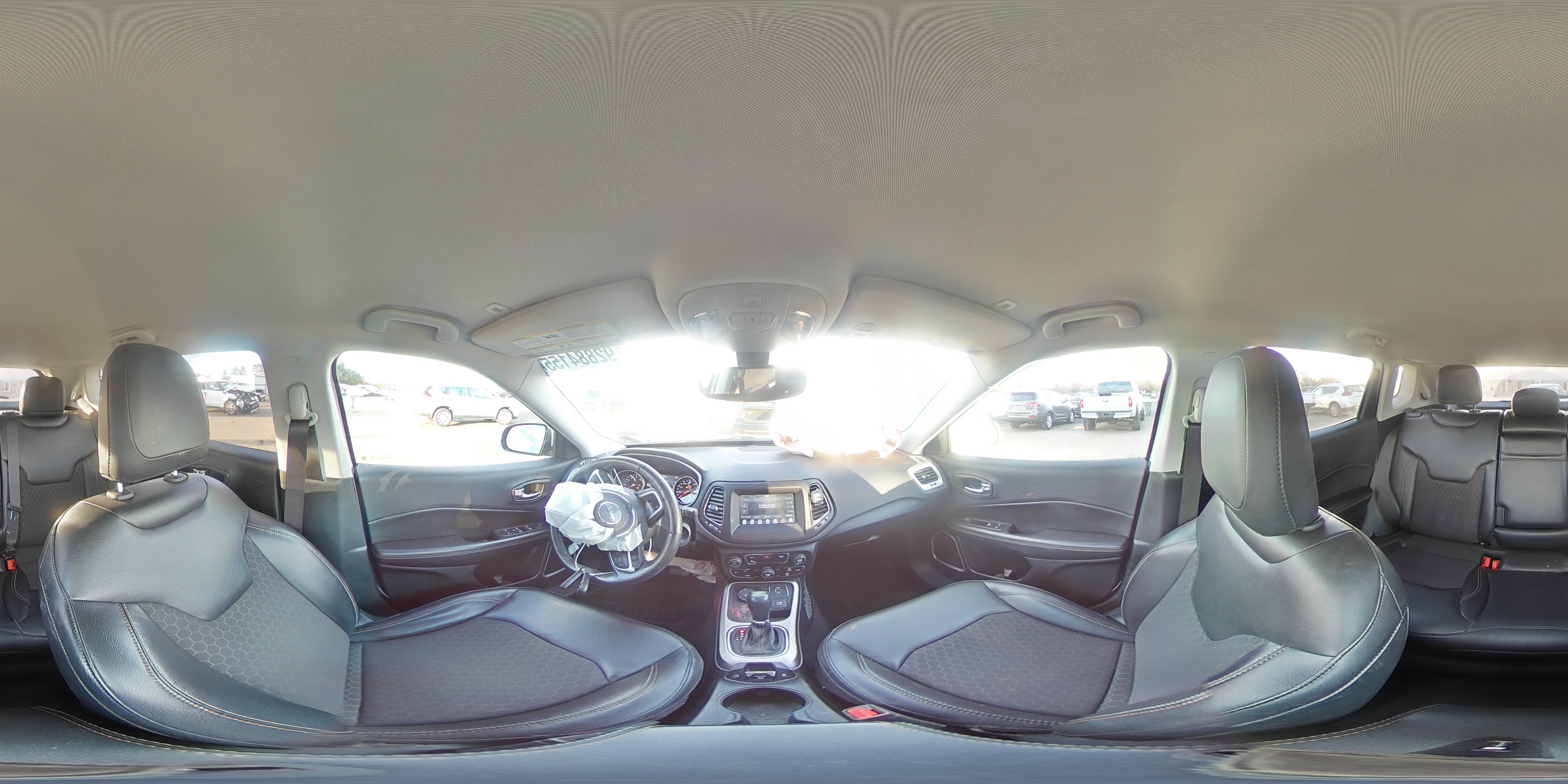 2018 Jeep Compass Latitude VIN: 3C4NJDBB8JT262197 Lot: 92884155