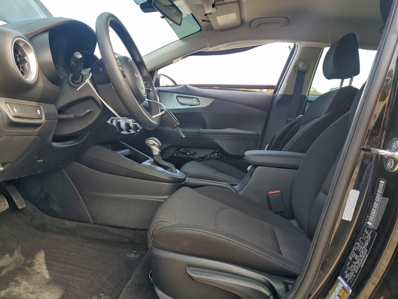 2024 Kia Forte Lx VIN: 3KPF24AD4RE823256 Lot: 93869605