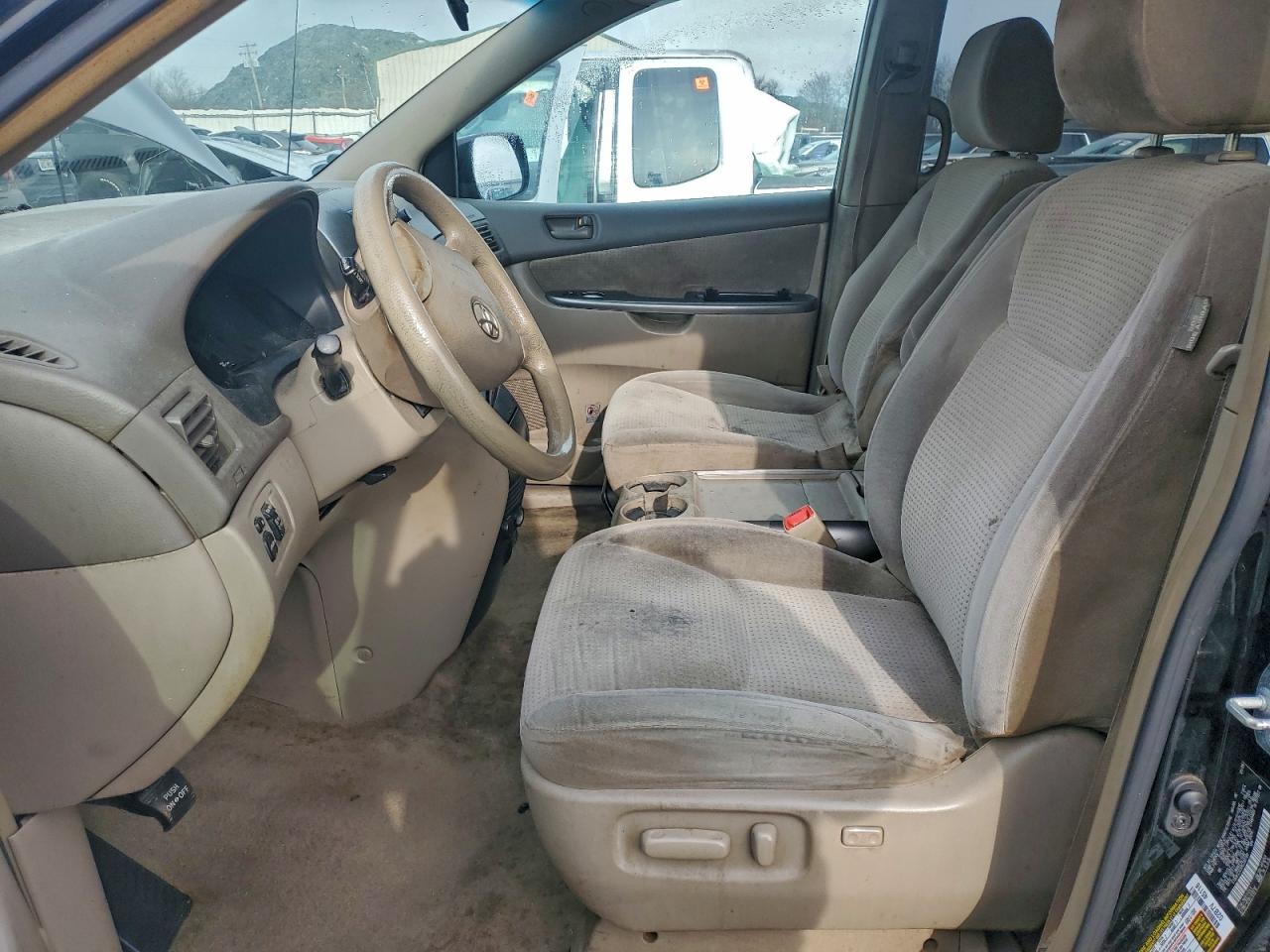 2009 Toyota Sienna Ce VIN: 5TDZK23C99S280188 Lot: 93279505