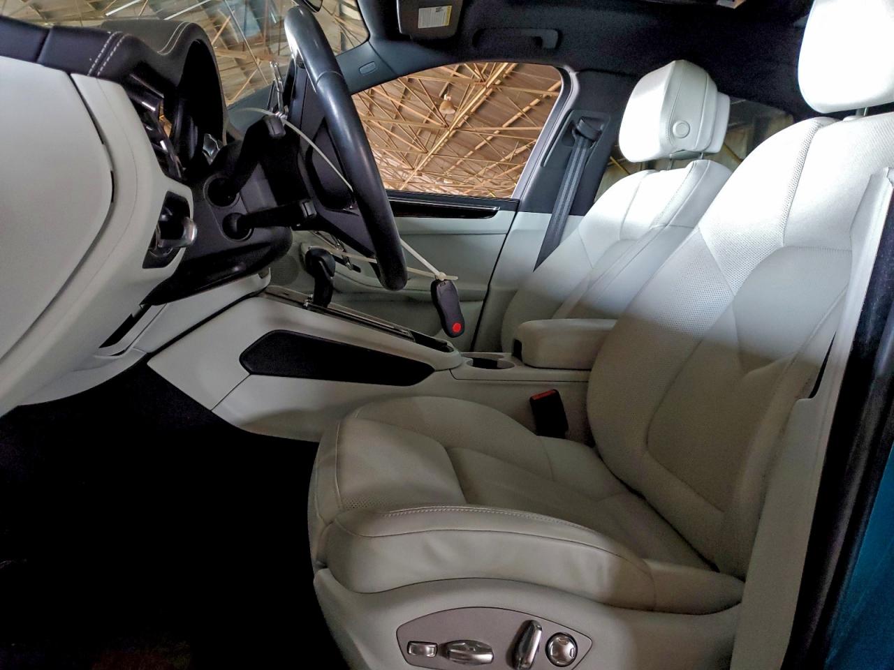 2022 Porsche Macan S VIN: WP1AG2A55NLB23139 Lot: 93777435