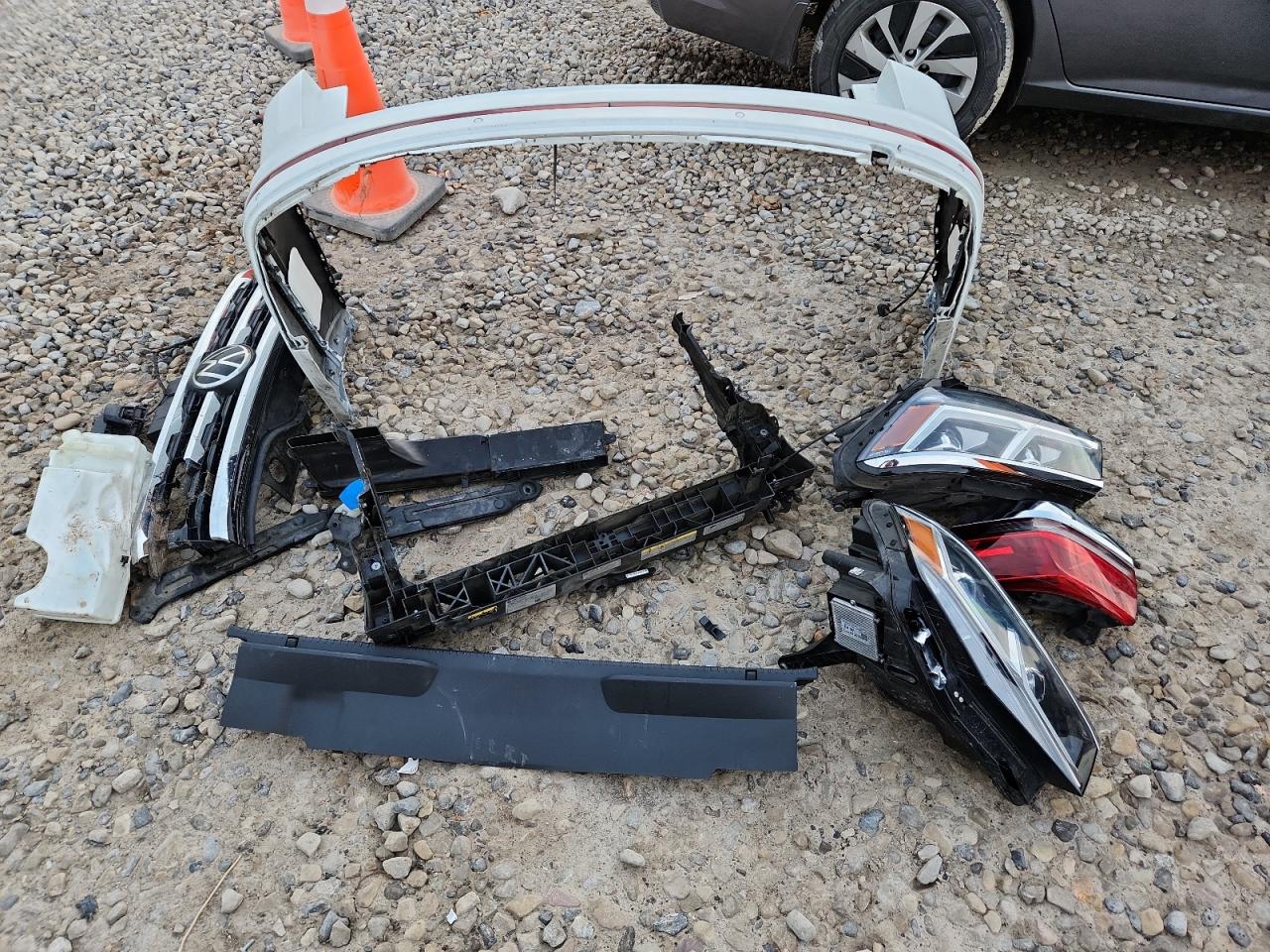 2022 Volkswagen Atlas Sel Premium R-Line VIN: 1V2FR2CA5NC555479 Lot: 93136255