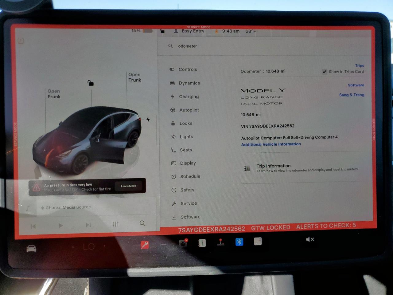 2024 Tesla Model Y VIN: 7SAYGDEEXRA242562 Lot: 90516775