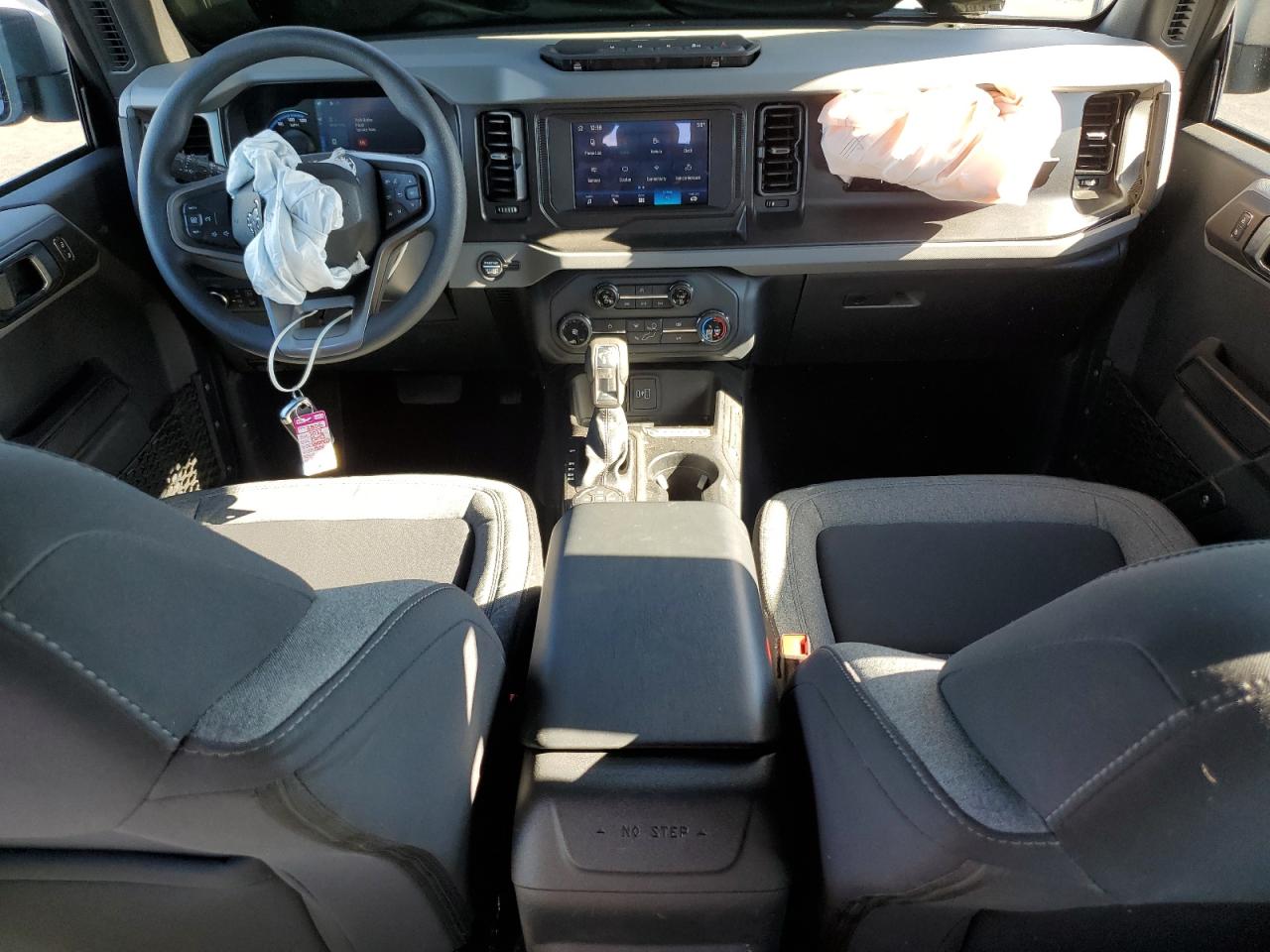 2022 Ford Bronco Base VIN: 1FMEE5DP1NLB51667 Lot: 93514955