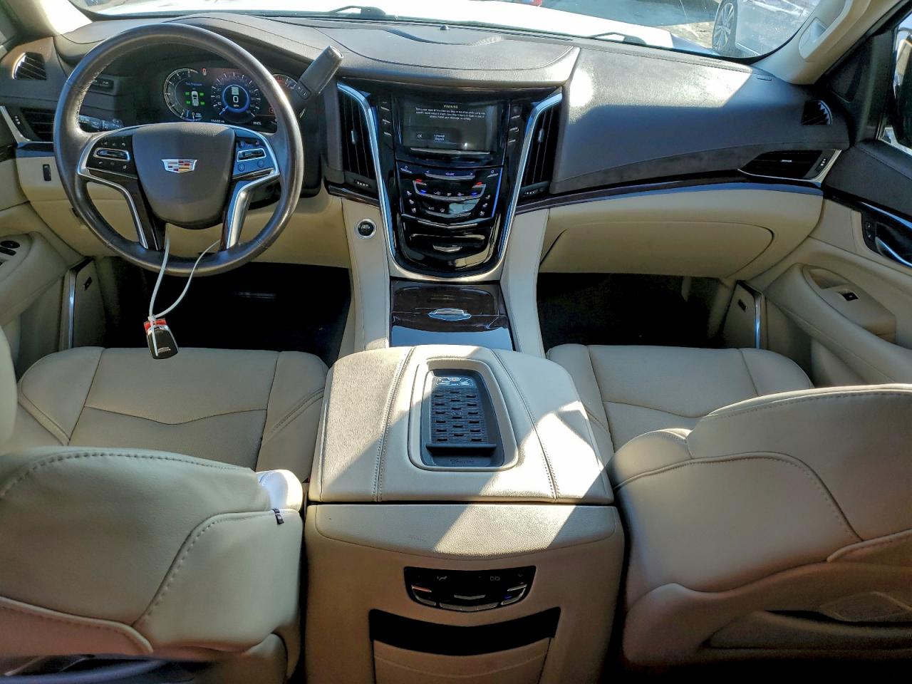 2017 Cadillac Escalade Premium Luxury VIN: 1GYS4CKJ4HR196045 Lot: 94441415