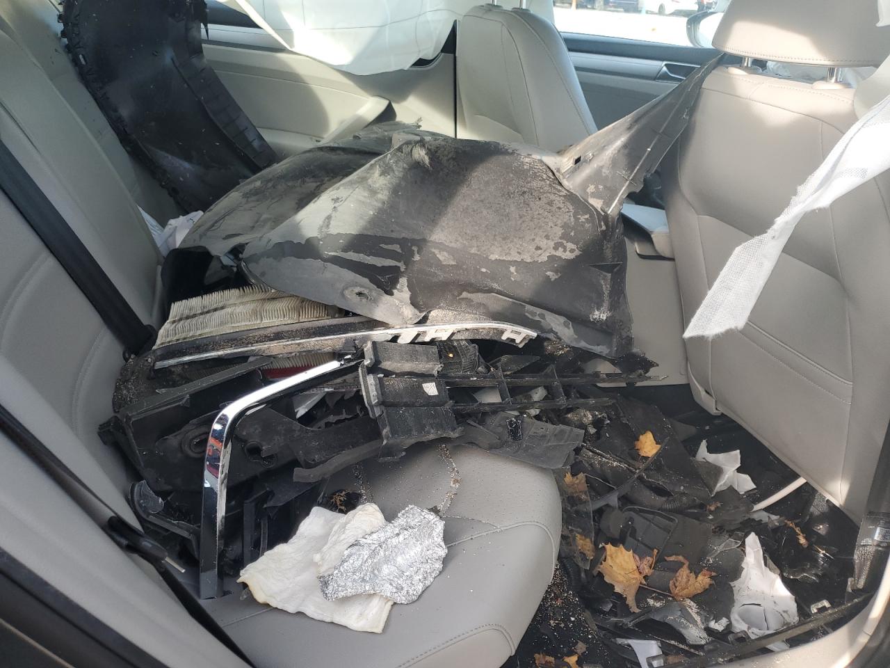 2019 Volkswagen Passat Wolfsburg VIN: 1VWLA7A36KC008517 Lot: 90617805