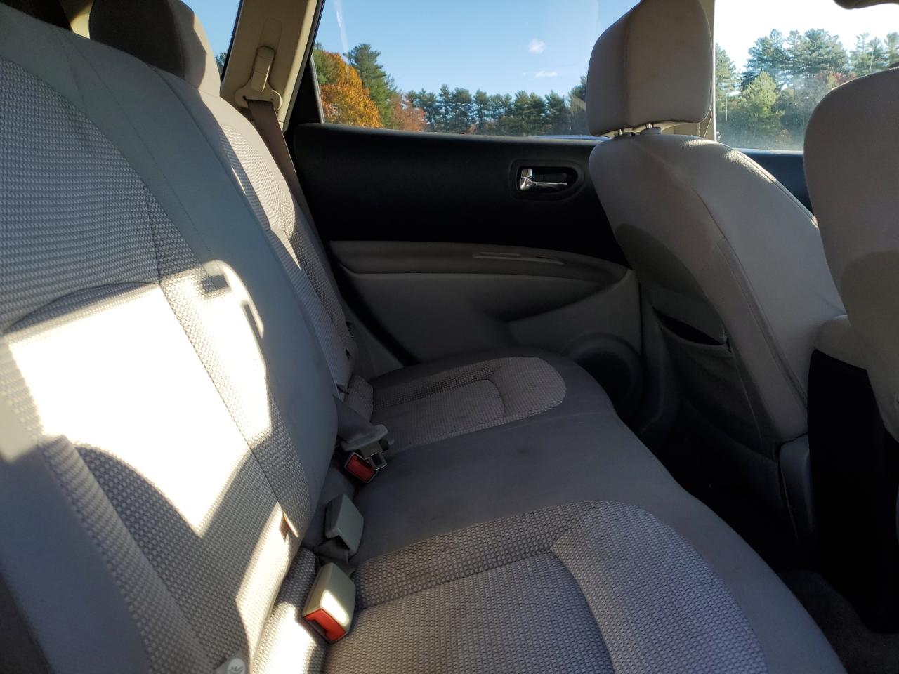 2011 Nissan Rogue S VIN: JN8AS5MV1BW670727 Lot: 91545635