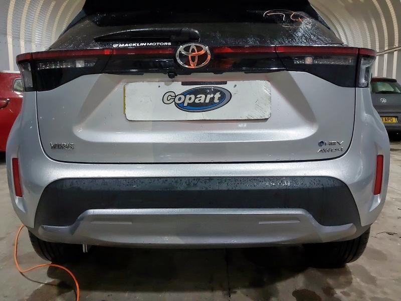 2024 TOYOTA YARIS CROSS 1.5 HYBRID 130 PREMIERE EDITION AWD 5DR CVT