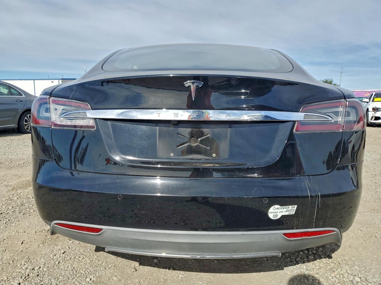 2014 Tesla Model S VIN: 5YJSA1H14EFP63401 Lot: 94279445