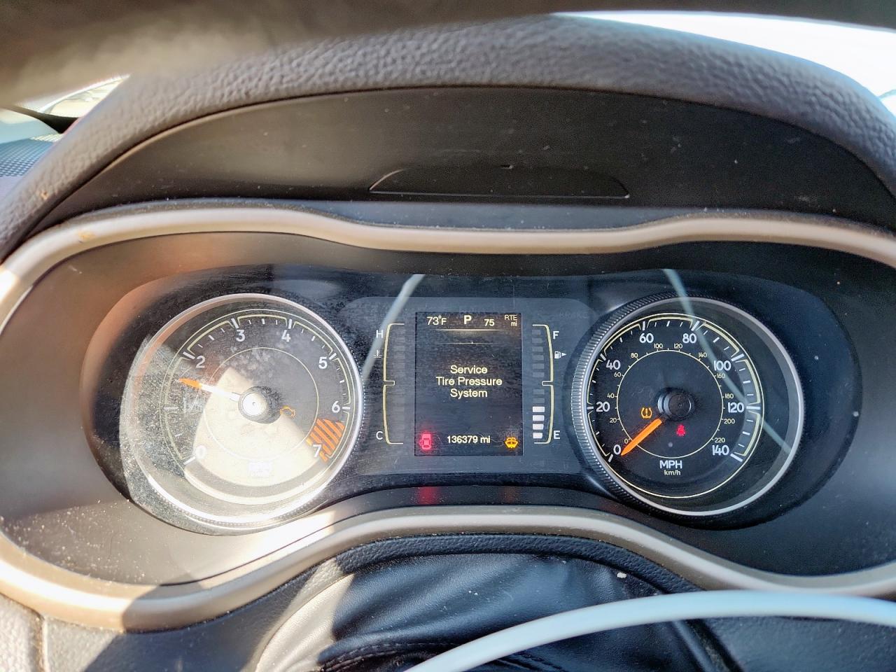 2015 Jeep Cherokee Sport VIN: 1C4PJLABXFW660582 Lot: 92185975