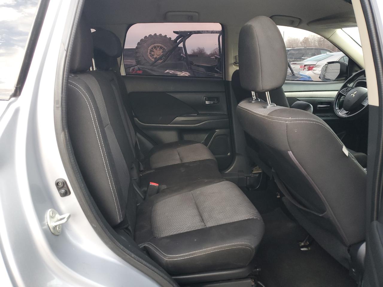 2017 Mitsubishi Outlander Se VIN: JA4AD3A36HZ027451 Lot: 92117405