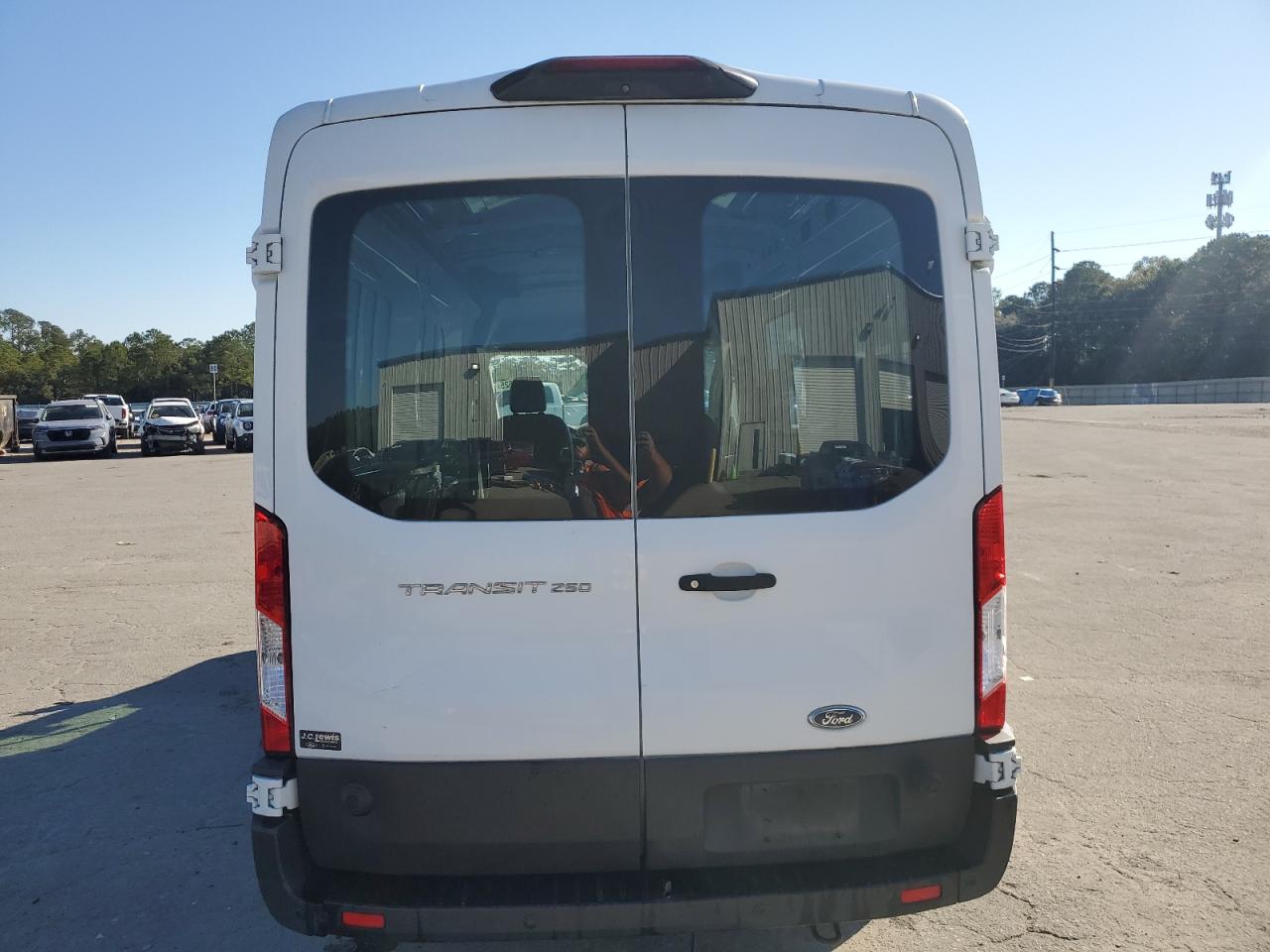 2019 Ford Transit T-250 VIN: 1FTYR2CM1KKA30165 Lot: 90614625
