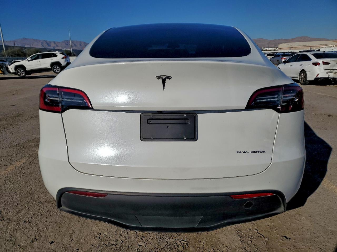 2023 Tesla Model Y VIN: 7SAYGDEE2PA102020 Lot: 94173075