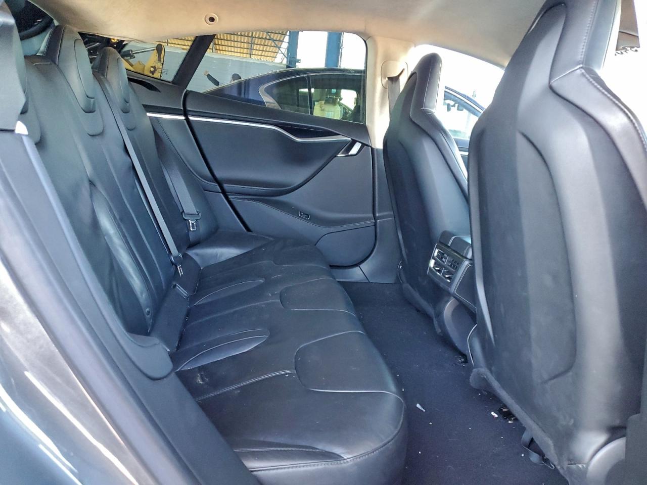 2014 Tesla Model S VIN: 5YJSA1H19EFP37876 Lot: 94550645