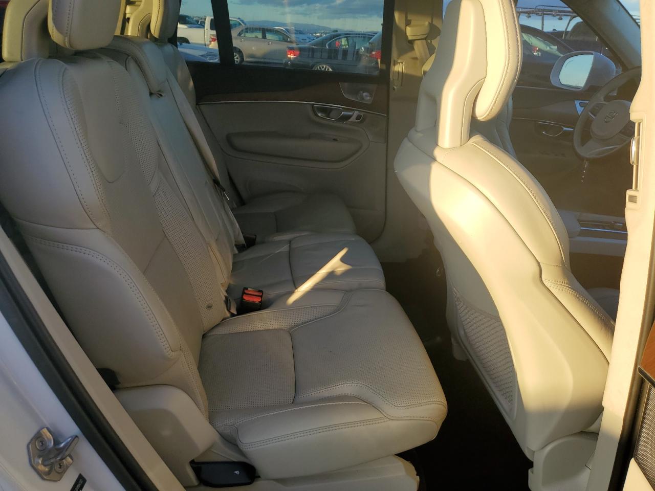 2017 Volvo Xc90 T8 VIN: YV4BC0PL6H1184220 Lot: 91931355