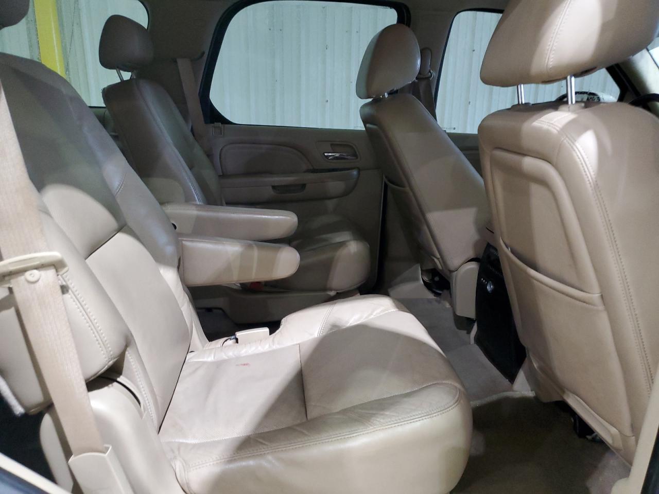 2010 Cadillac Escalade Premium VIN: 1GYUCCEF4AR199486 Lot: 92070595