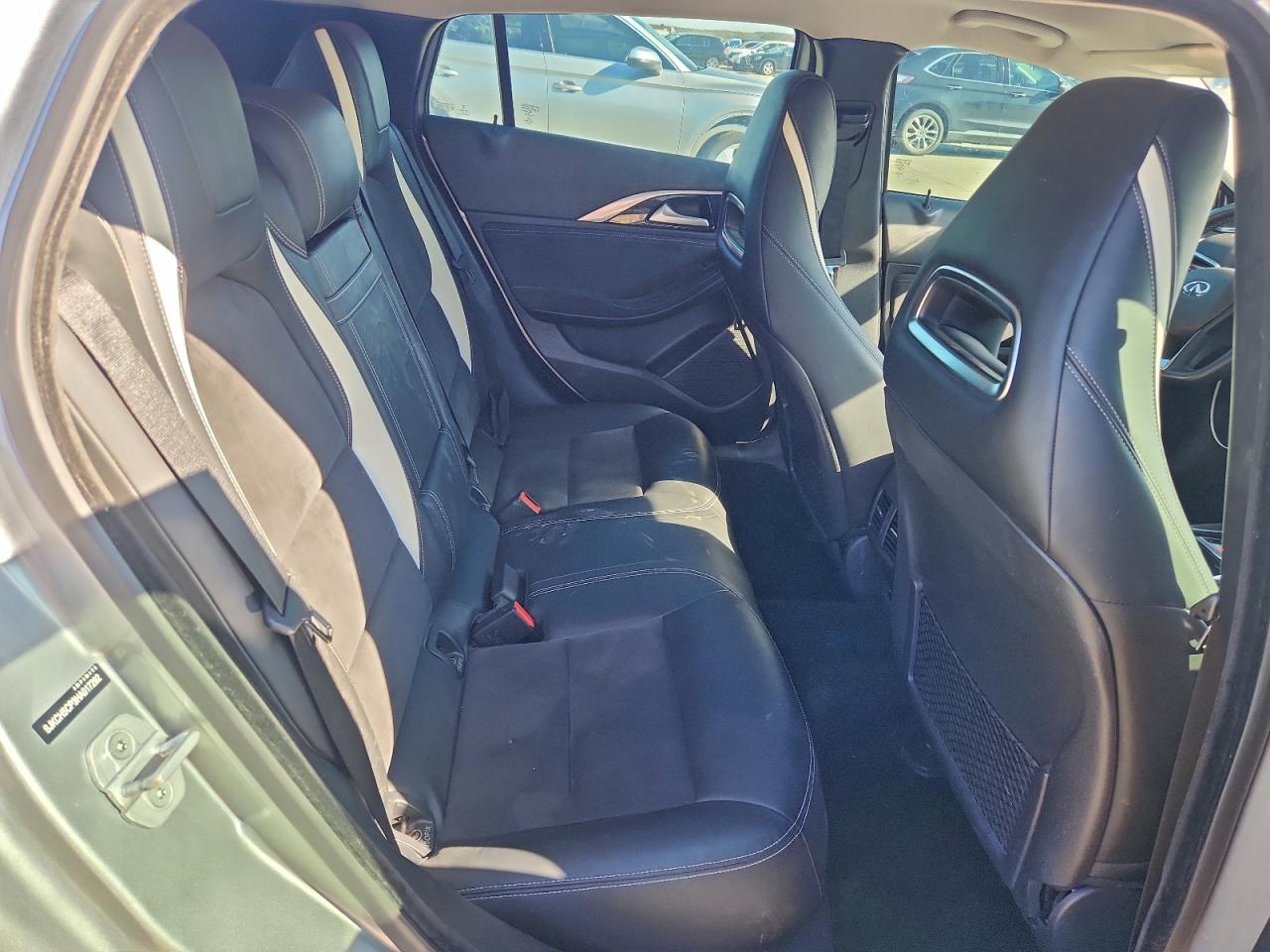 2017 Infiniti Qx30 Base VIN: SJKCH5CP3HA017292 Lot: 93930435