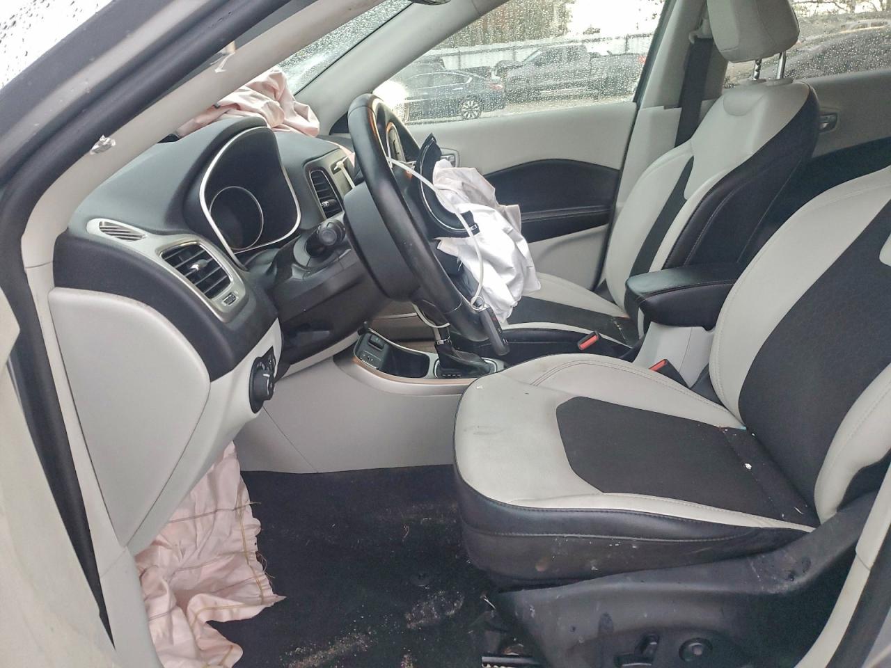 2018 Jeep Compass Latitude VIN: 3C4NJCBB8JT468873 Lot: 94427875