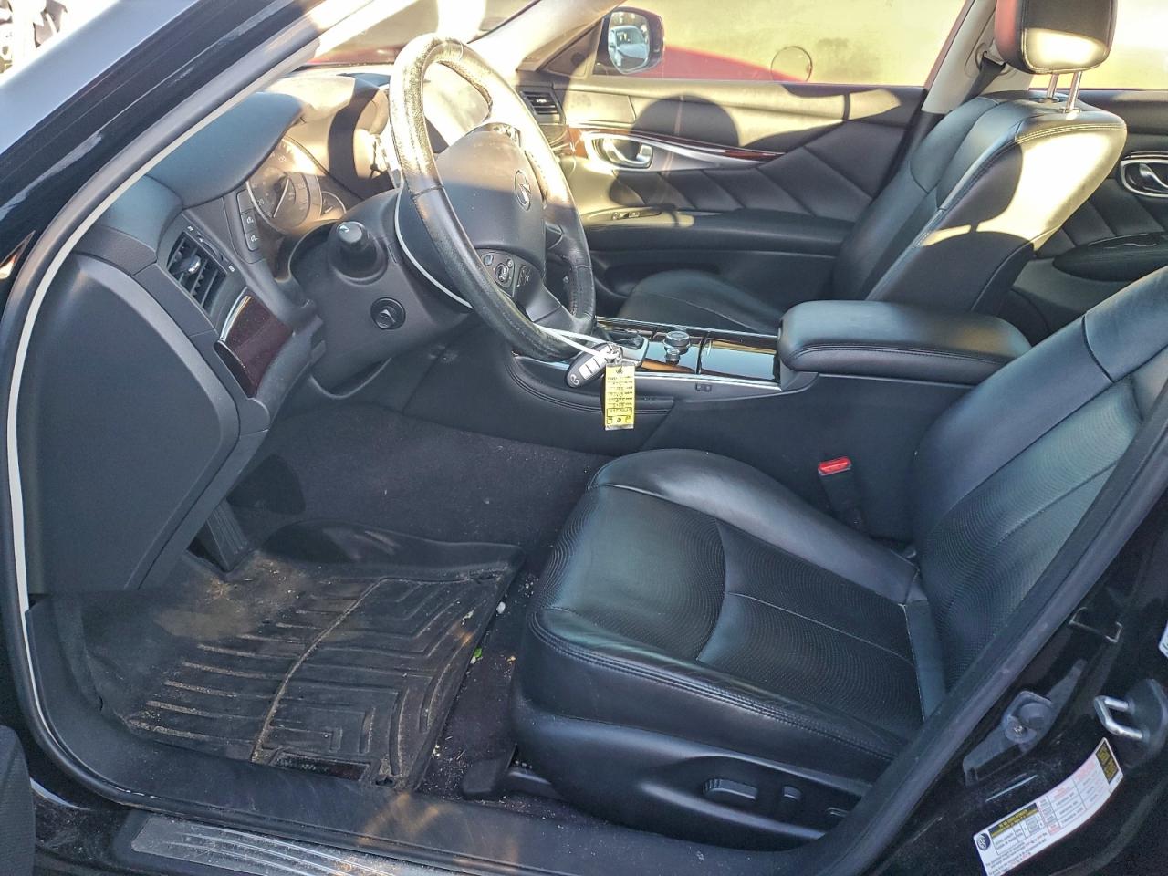 2015 Infiniti Q70L 3.7 VIN: JN1BY1PR2FM830561 Lot: 93735785