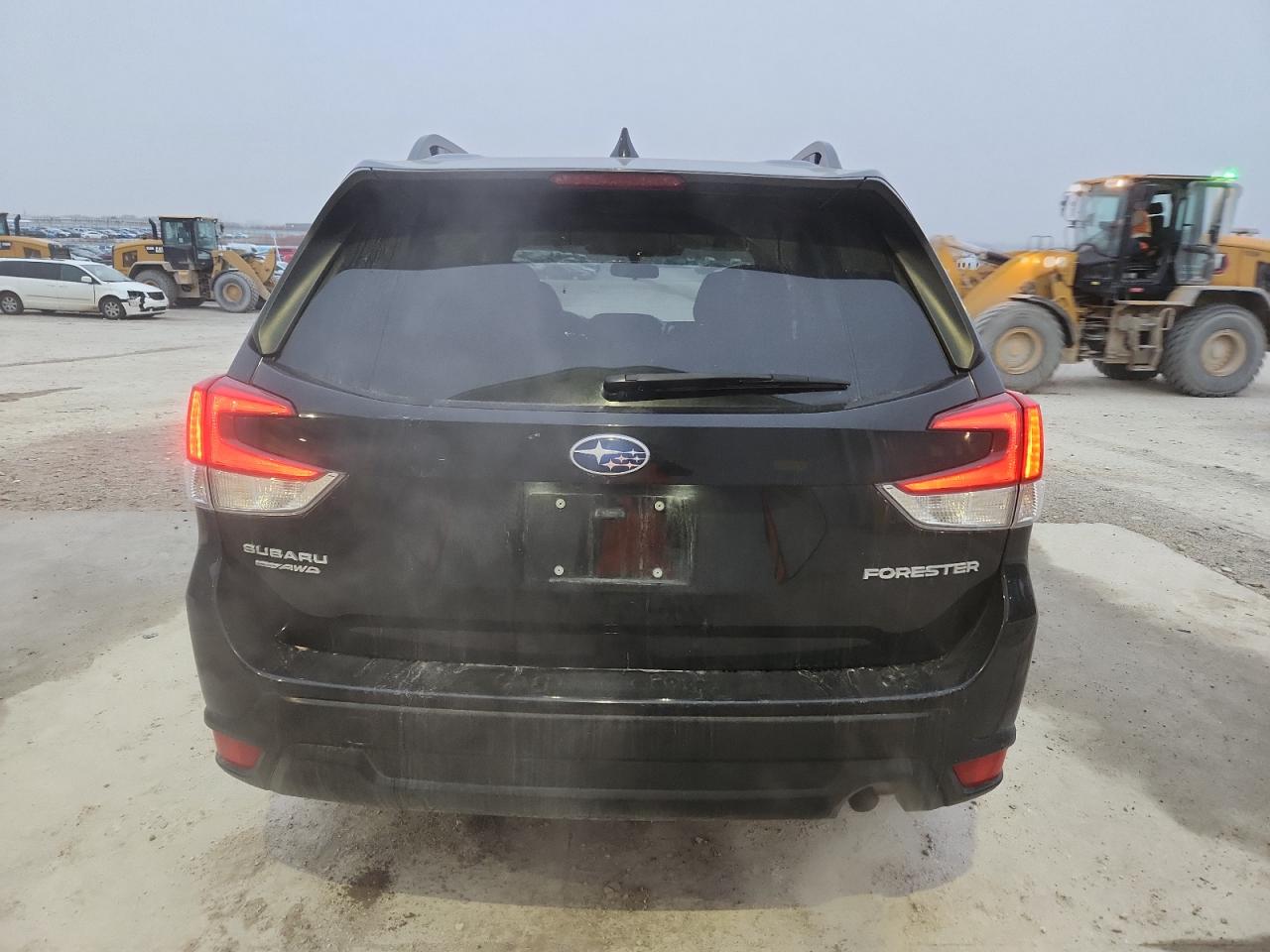 2022 Subaru Forester Premium VIN: JF2SKADC5NH412857 Lot: 93513925