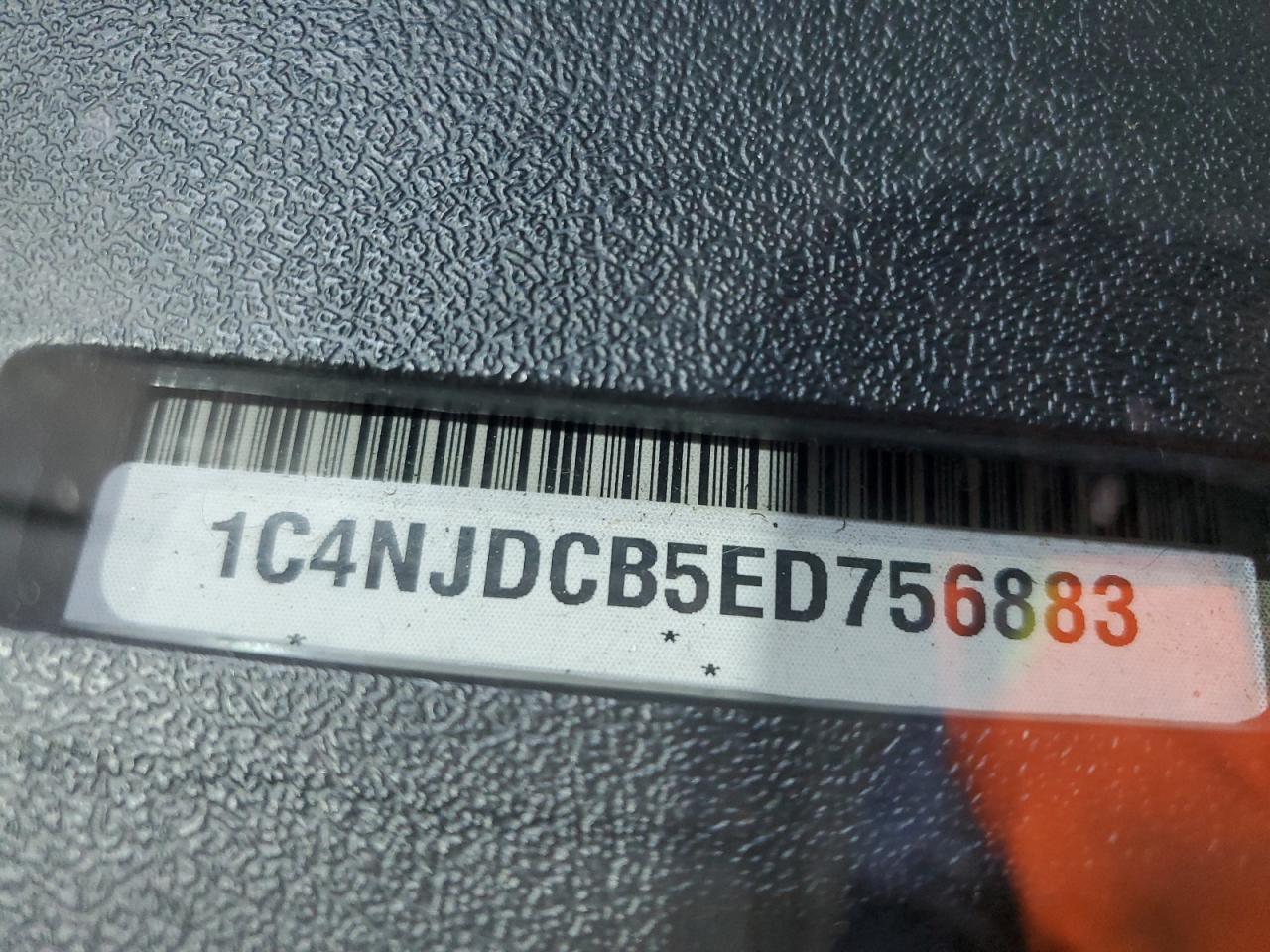2014 Jeep Compass Limited VIN: 1C4NJDCB5ED756883 Lot: 90940915