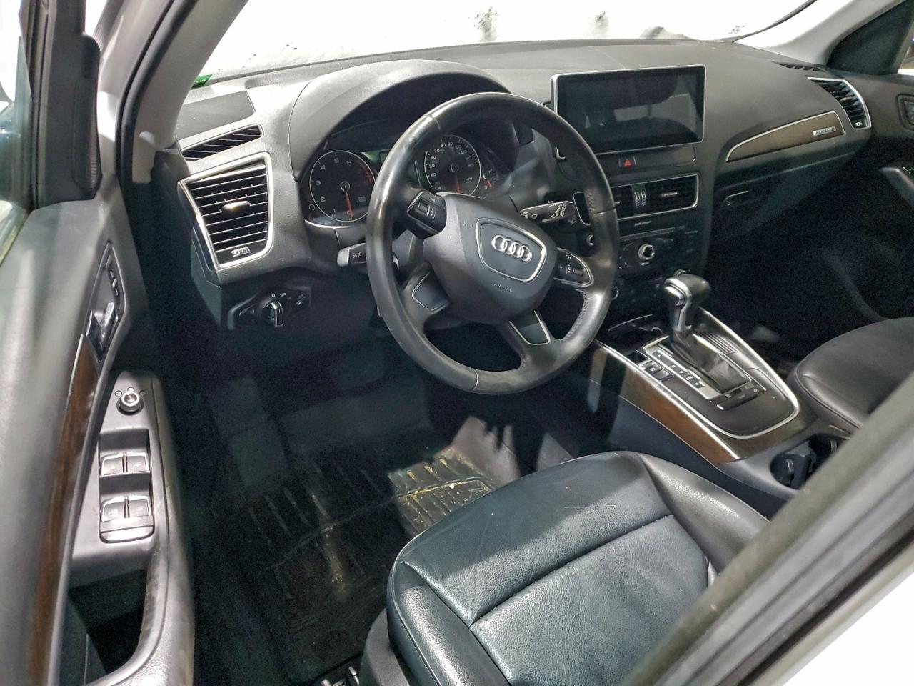 2016 Audi Q5 Premium VIN: WA1C2AFP3GA045434 Lot: 94080575