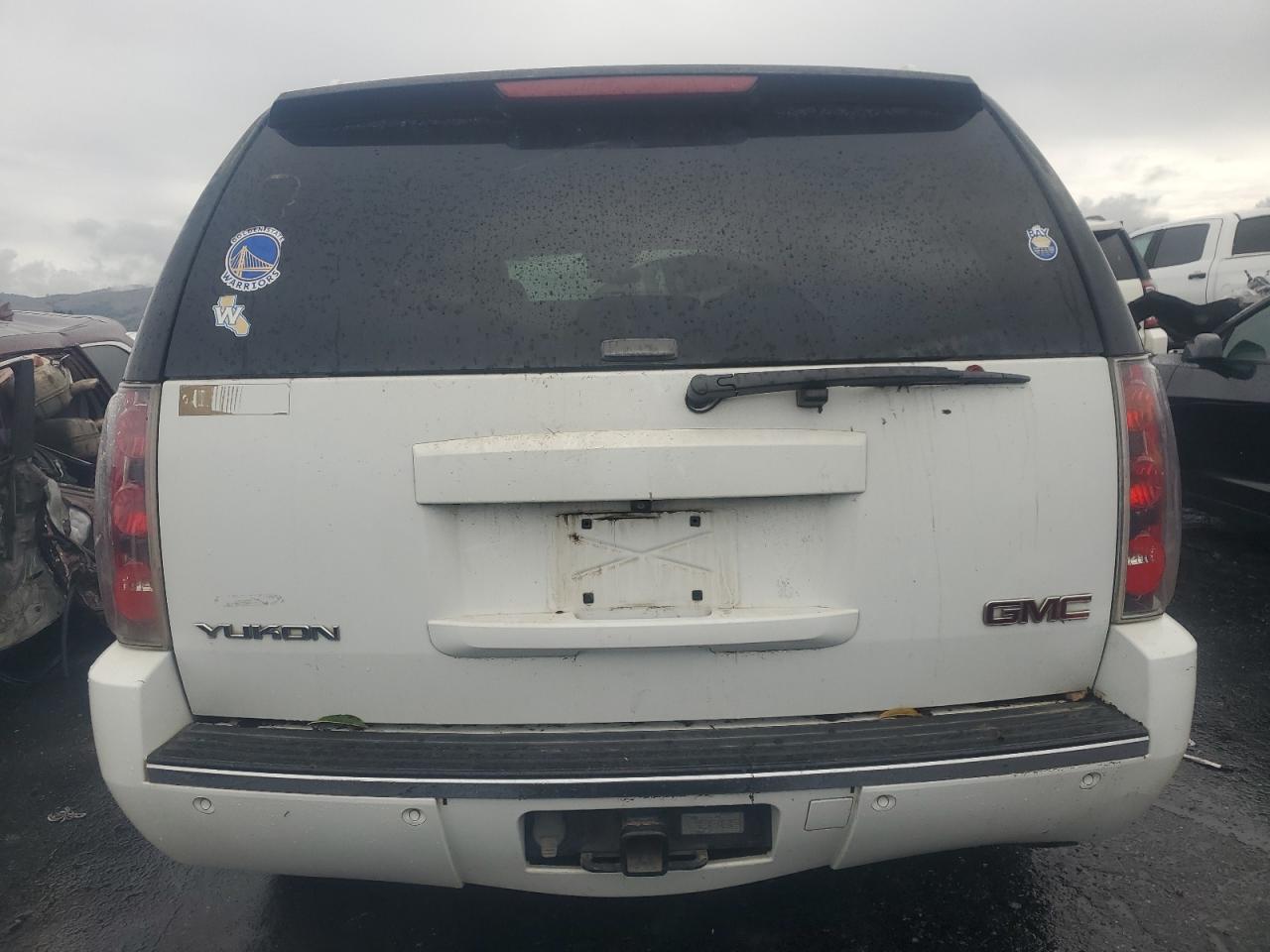2008 GMC Yukon Denali VIN: 1GKEC63808J189728 Lot: 93035385