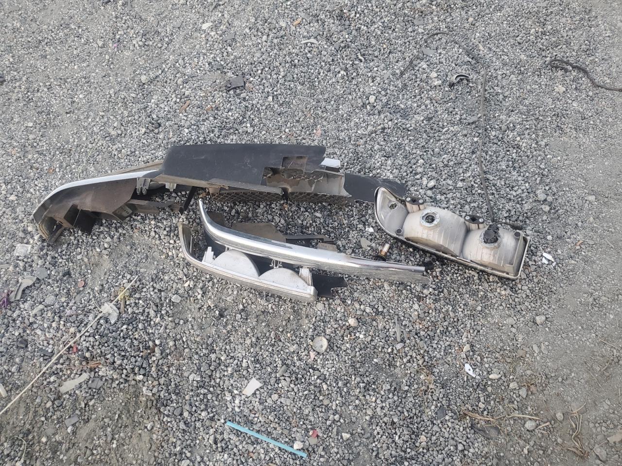 2000 Chevrolet Blazer VIN: 1GNDT13W0Y2129846 Lot: 92585735