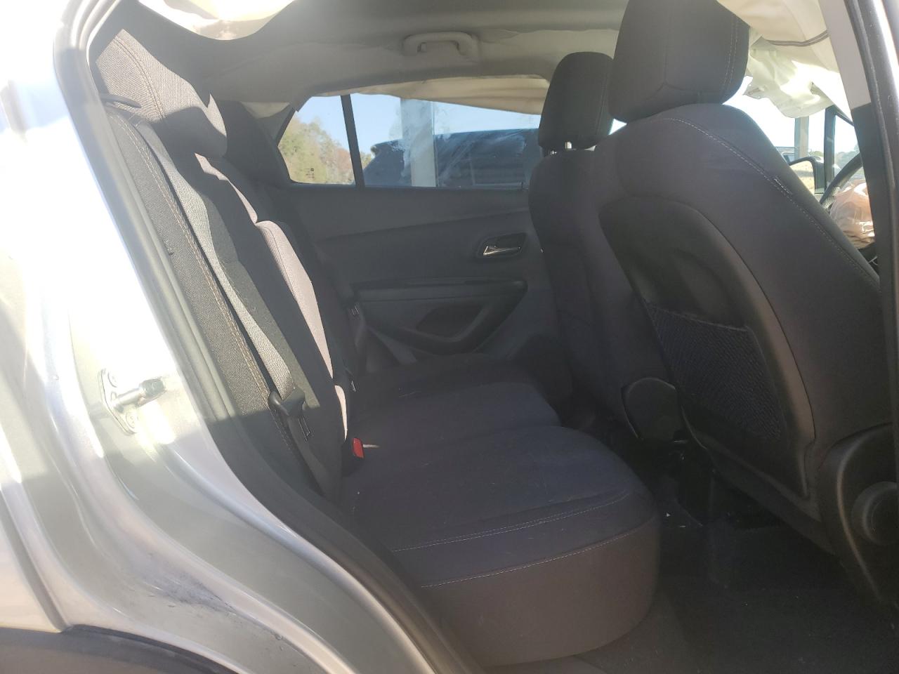 2019 Chevrolet Trax Ls VIN: 3GNCJKSB5KL324322 Lot: 92615535