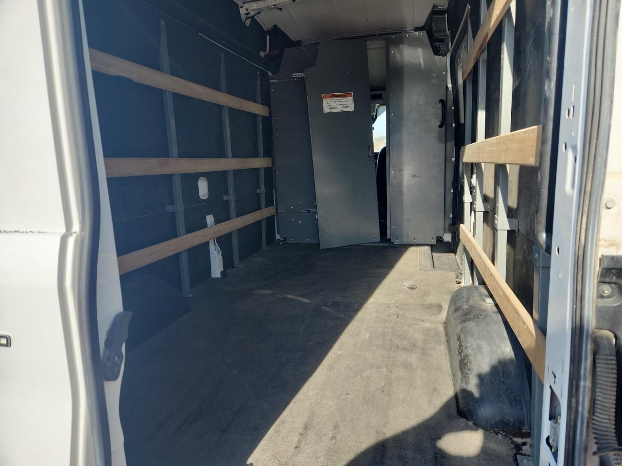 2022 Ford Transit 250 Delivery Van VIN: 1FTBR1X87NKA72387 Lot: 92038965