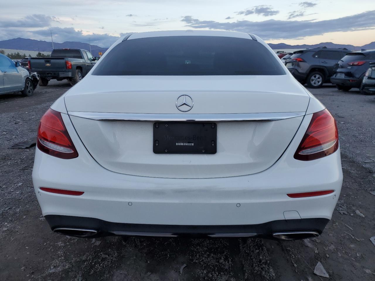 2019 Mercedes-Benz E 300 VIN: WDDZF4JBXKA525390 Lot: 93953045
