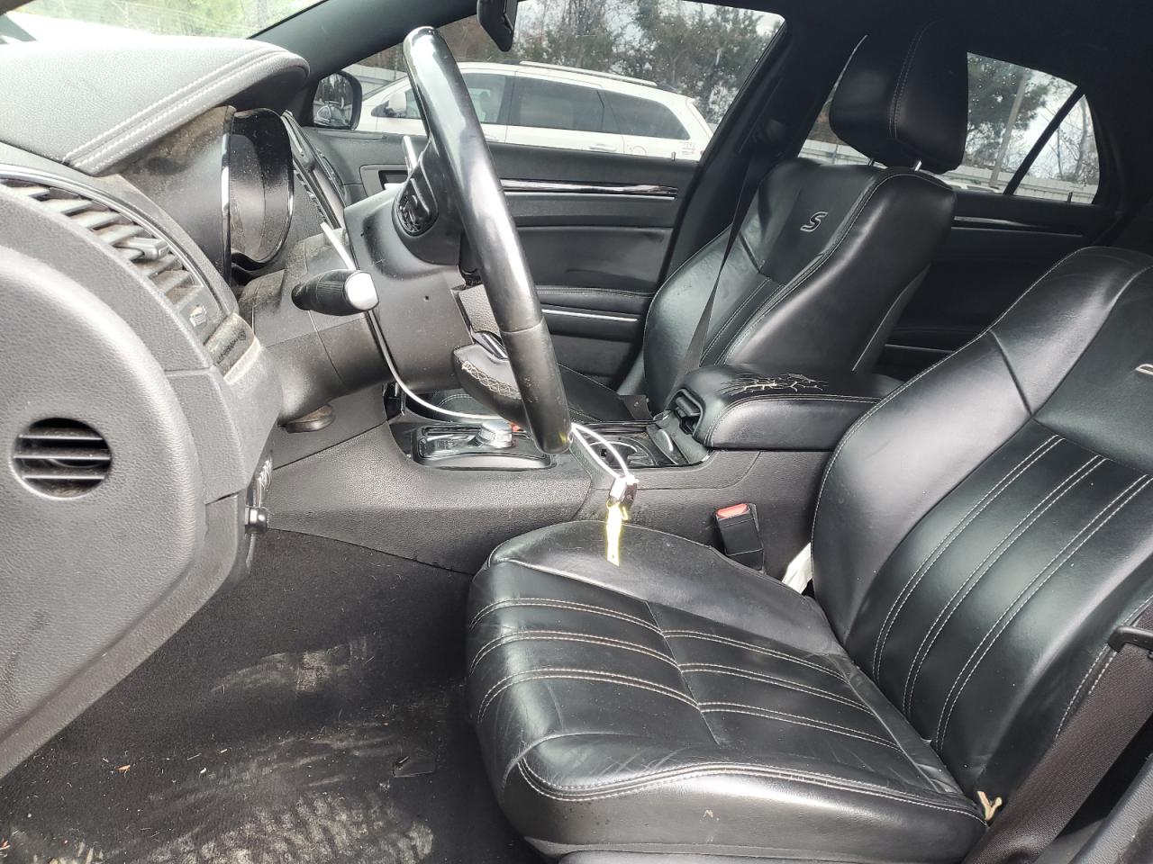 2019 Chrysler 300 S VIN: 2C3CCABGXKH637260 Lot: 91650235