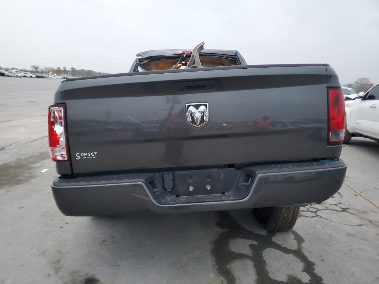 2019 Ram 1500 Classic Tradesman VIN: 3C6JR6AG0KG507351 Lot: 91821585
