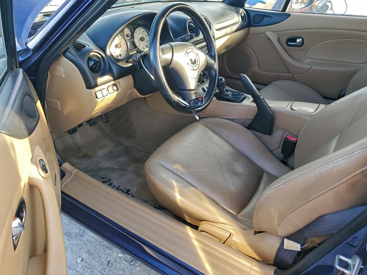 2002 Mazda Mx-5 Miata Base VIN: JM1NB353220223339 Lot: 94641565