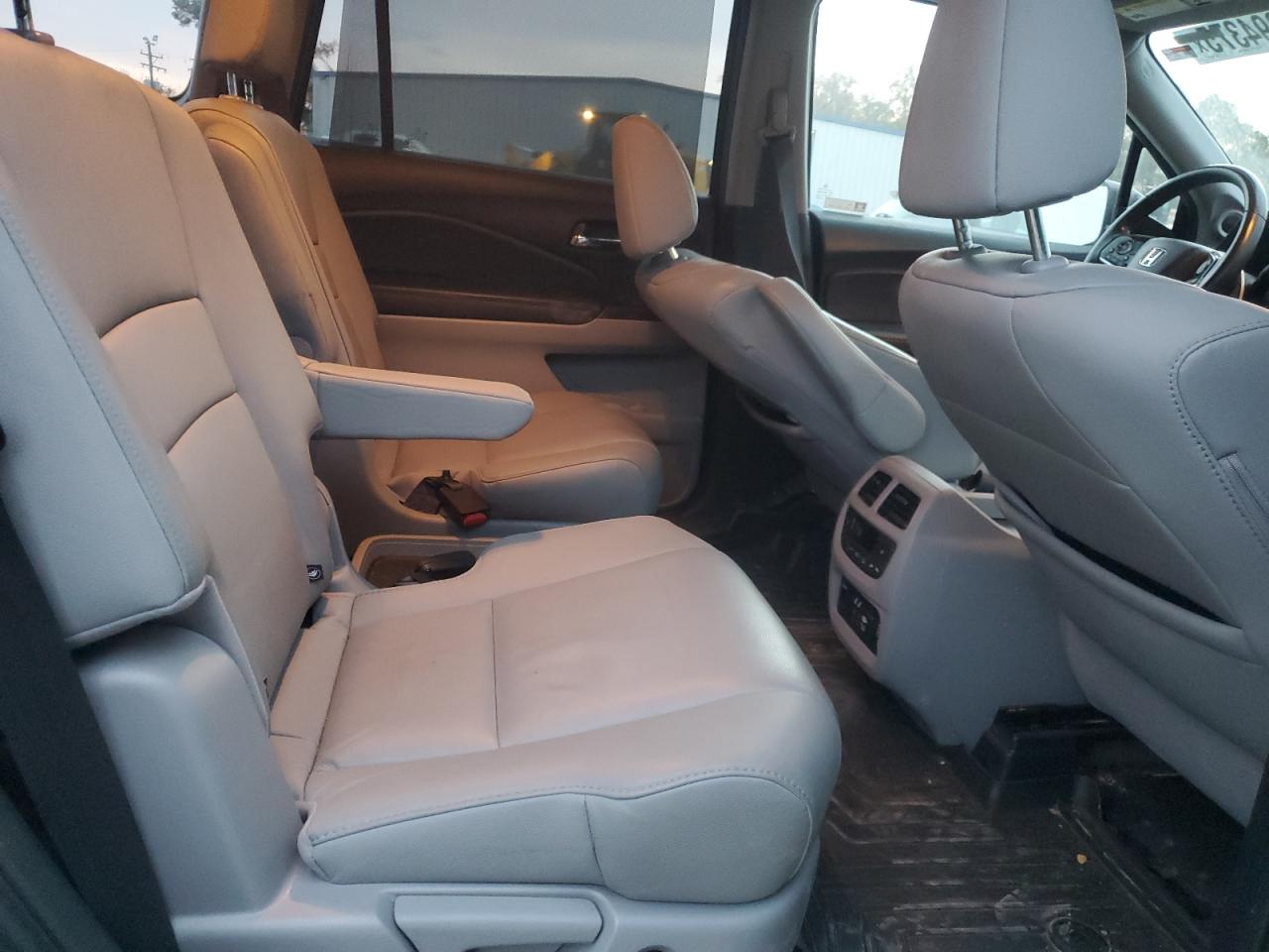 2020 Honda Pilot Touring VIN: 5FNYF5H60LB017250 Lot: 92894375