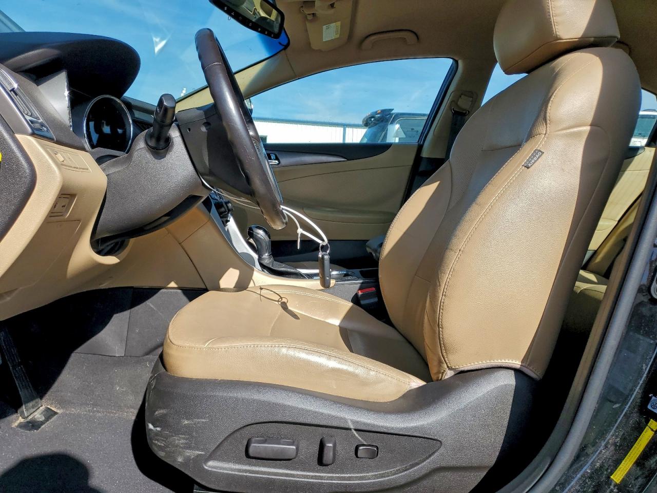 2013 Hyundai Sonata Hybrid VIN: KMHEC4A4XDA079890 Lot: 94092245