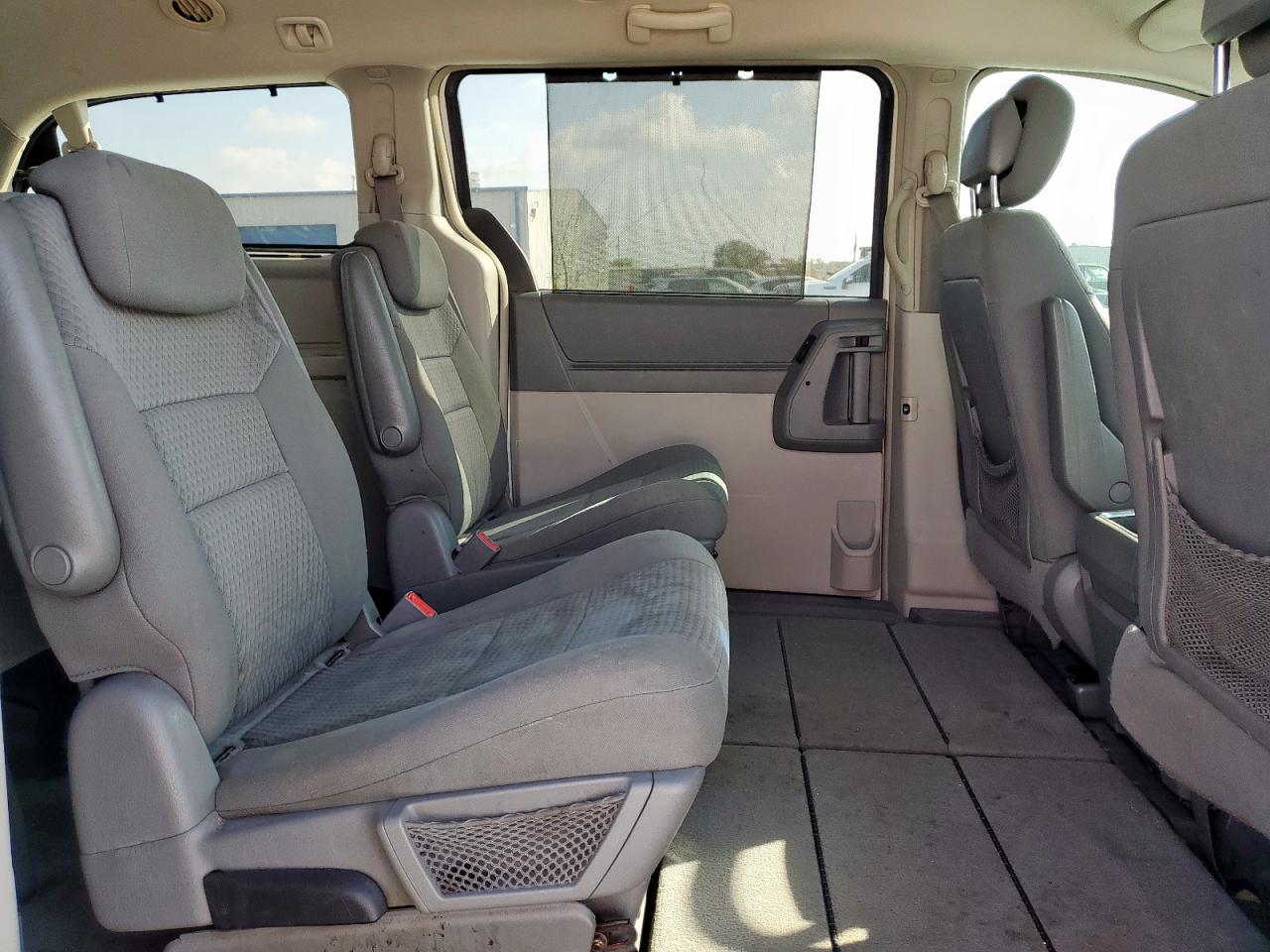 2010 Chrysler Town & Country Touring VIN: 2A4RR5D15AR302852 Lot: 93524035