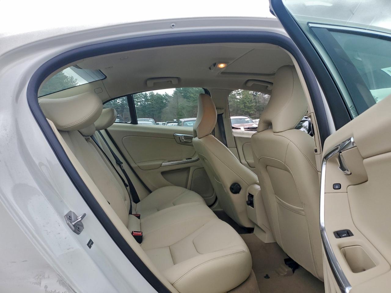 2015 Volvo S60 Premier VIN: YV1612TB0F1305155 Lot: 94590145