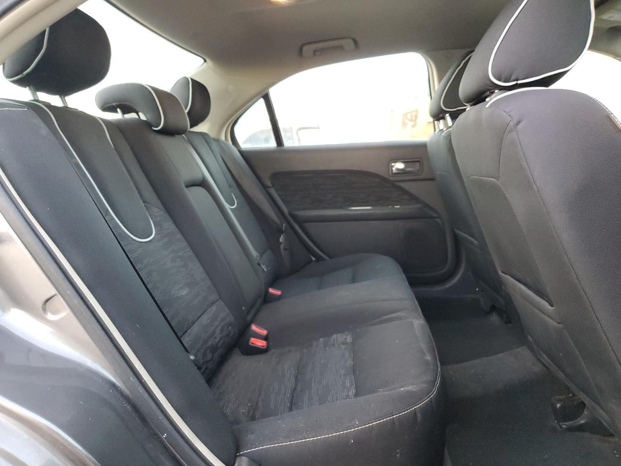 2011 Ford Fusion Se VIN: 3FAHP0HA0BR208190 Lot: 92419175