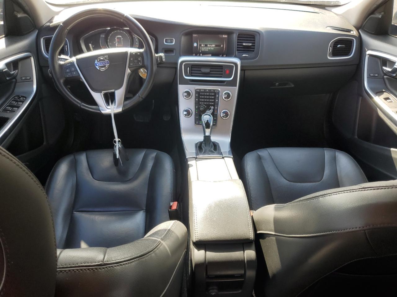 2017 Volvo V60 T5 Premier VIN: YV140MEK6H1367360 Lot: 93121345