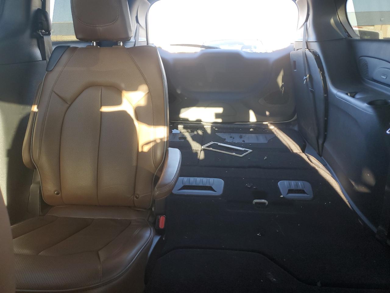 2020 Chrysler Pacifica Limited VIN: 2C4RC1GG2LR135692 Lot: 92455635