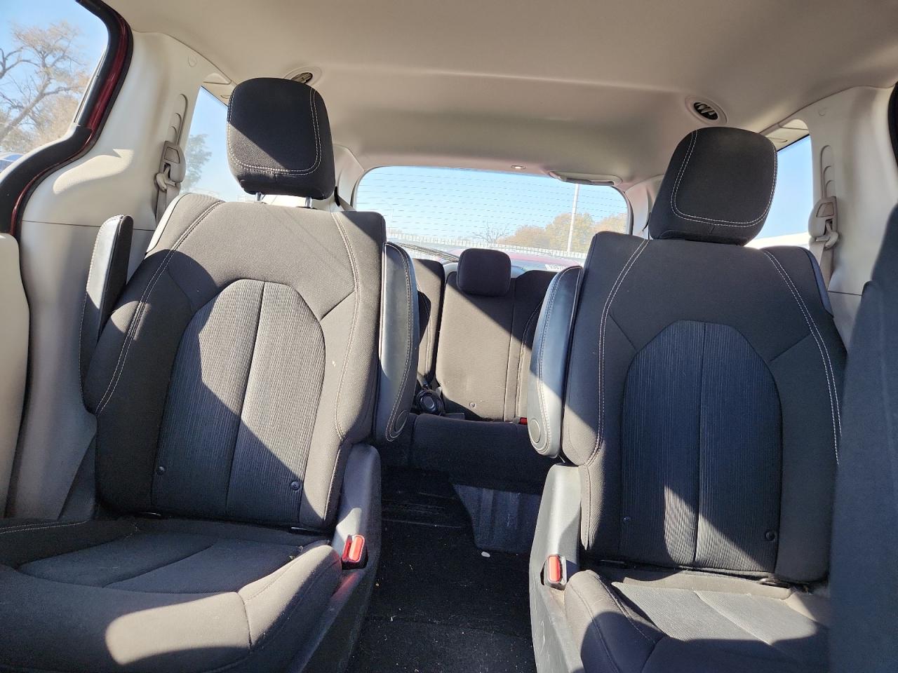 2020 Chrysler Voyager Lx VIN: 2C4RC1CG9LR280802 Lot: 92718635