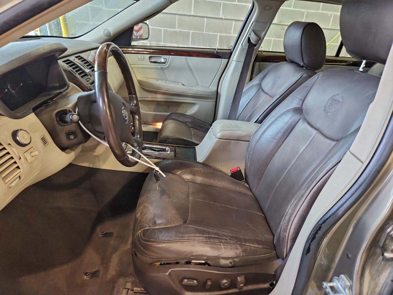 2011 Cadillac Dts Premium Collection VIN: 1G6KH5E64BU102072 Lot: 92540335