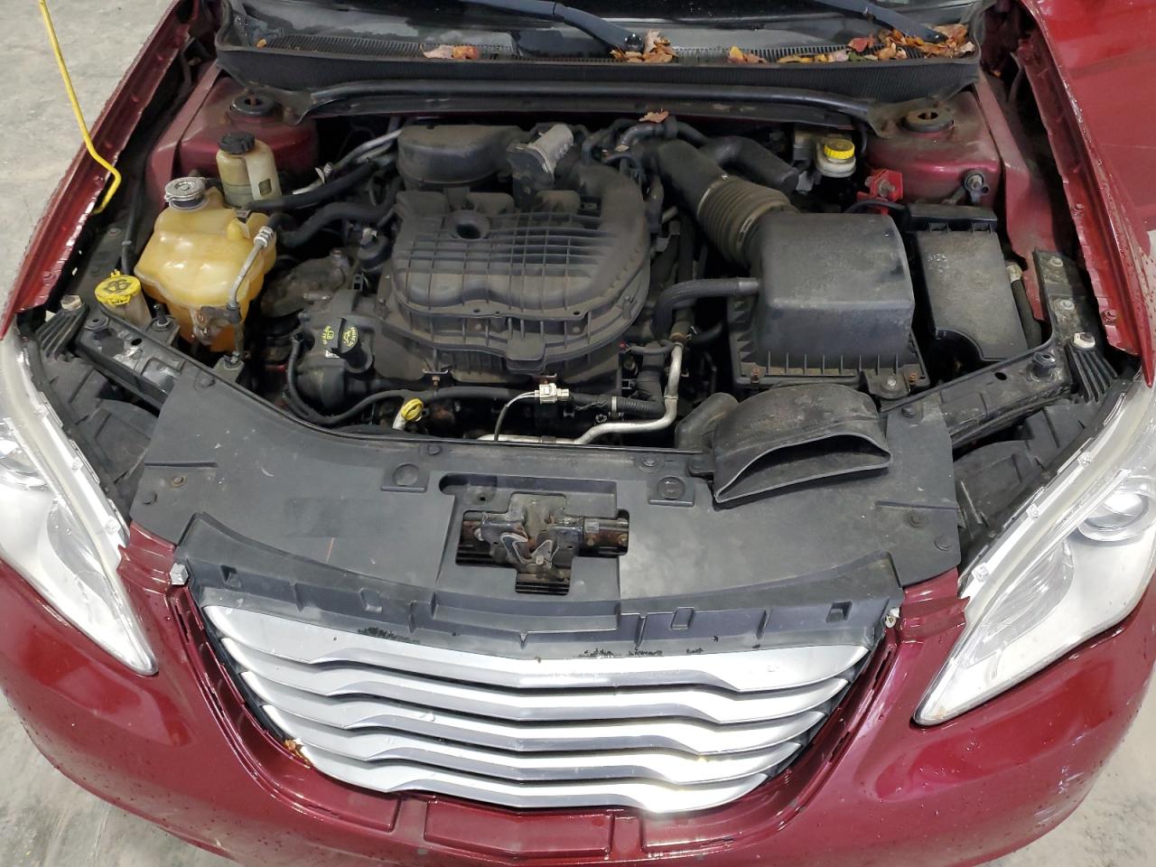 2013 Chrysler 200 Limited VIN: 1C3CCBCG1DN718906 Lot: 92868055