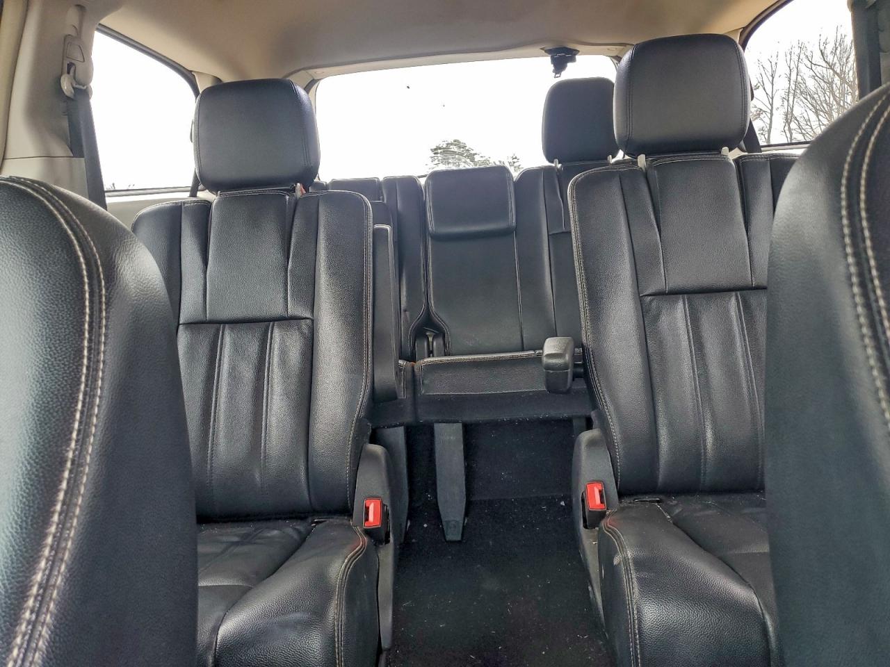 2015 Chrysler Town & Country Touring VIN: 2C4RC1BG1FR696221 Lot: 92634695