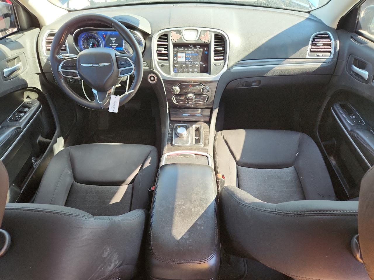 2020 Chrysler 300 Touring VIN: 2C3CCAAG4LH137601 Lot: 91141495