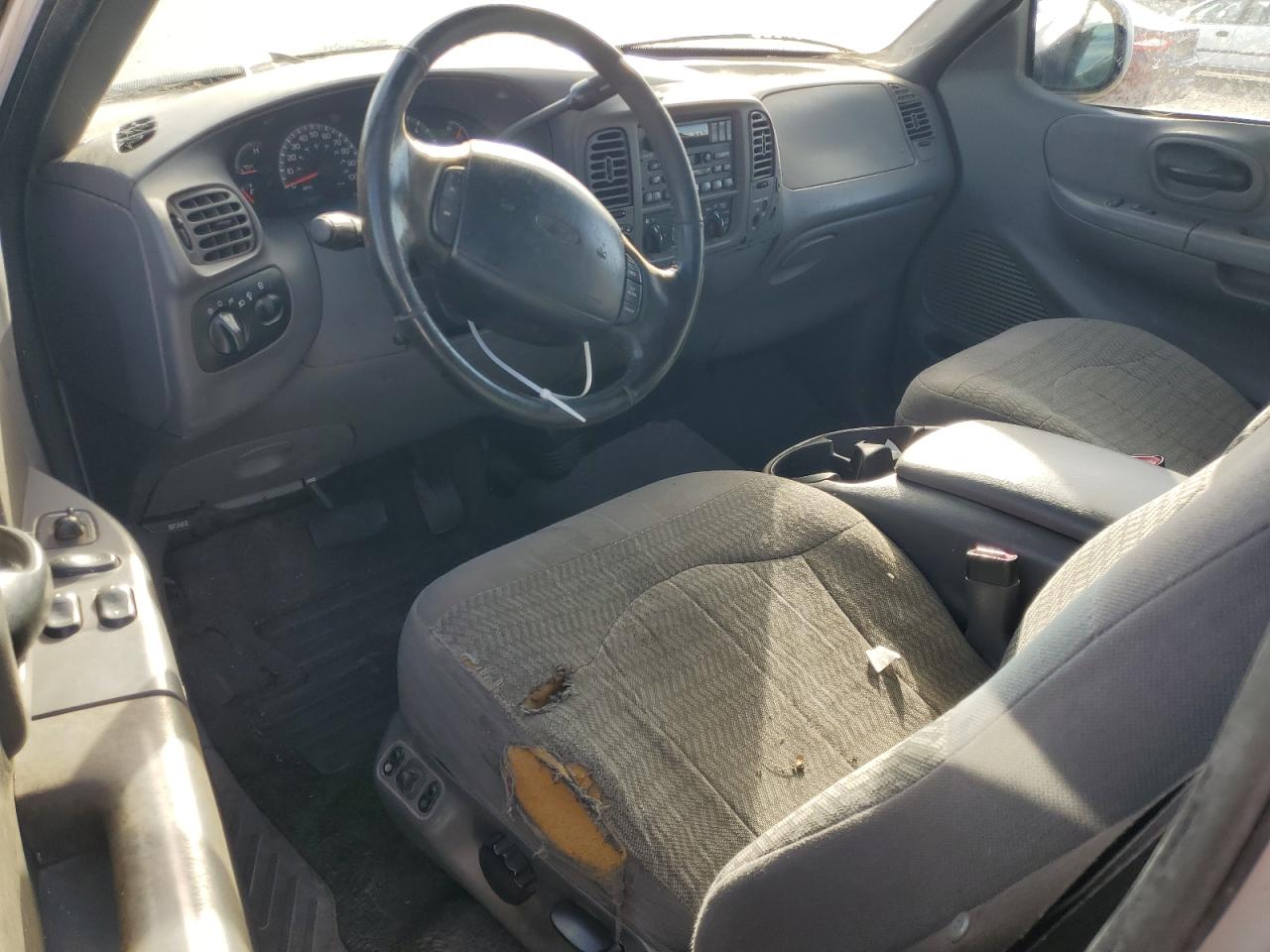 2000 Ford F150 VIN: 1FTRX18L2YKA96009 Lot: 91028395