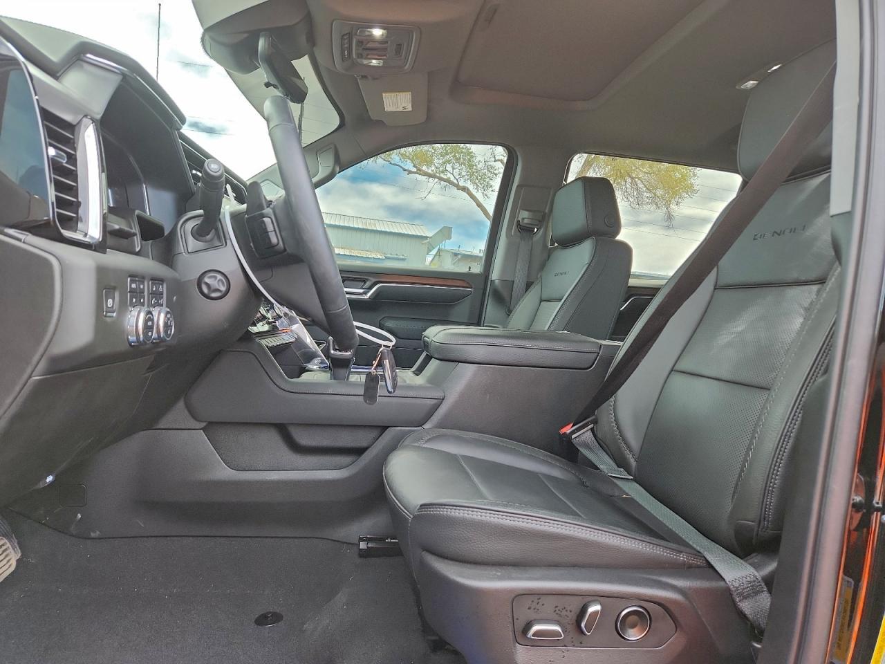 2025 GMC Sierra K1500 Denali VIN: 1GTUUGED3SZ272826 Lot: 93880255