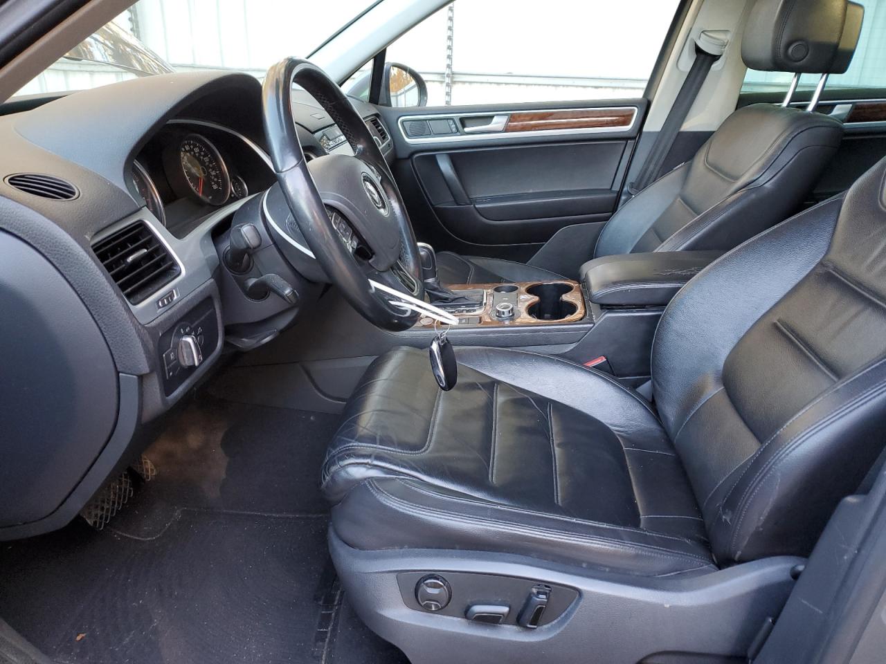 2014 Volkswagen Touareg V6 VIN: WVGEF9BP5ED013941 Lot: 92102255